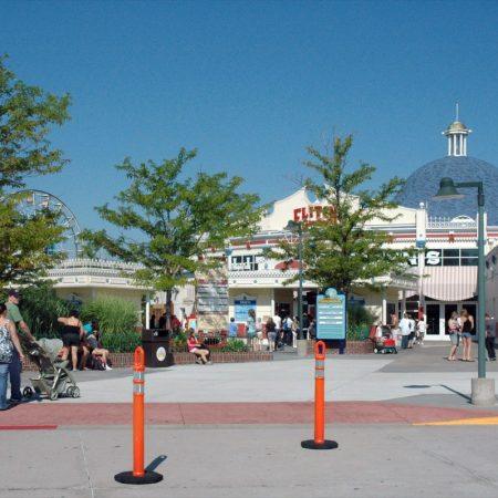 Best Time to Visit Theme Parks in 2026: A Month-by-Month Crowd Calendar